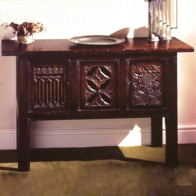 Фото Комод/буфет широкий - стиль Тюдор и готика - Для столовой - Купить в Интернет-магазине