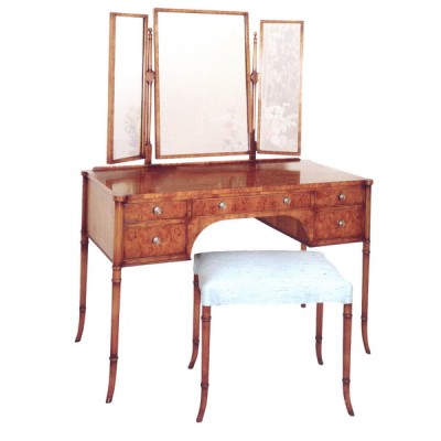 Фото Стол туалетный - стиль Английская классика - Для спальни - Купить в Интернет-магазине