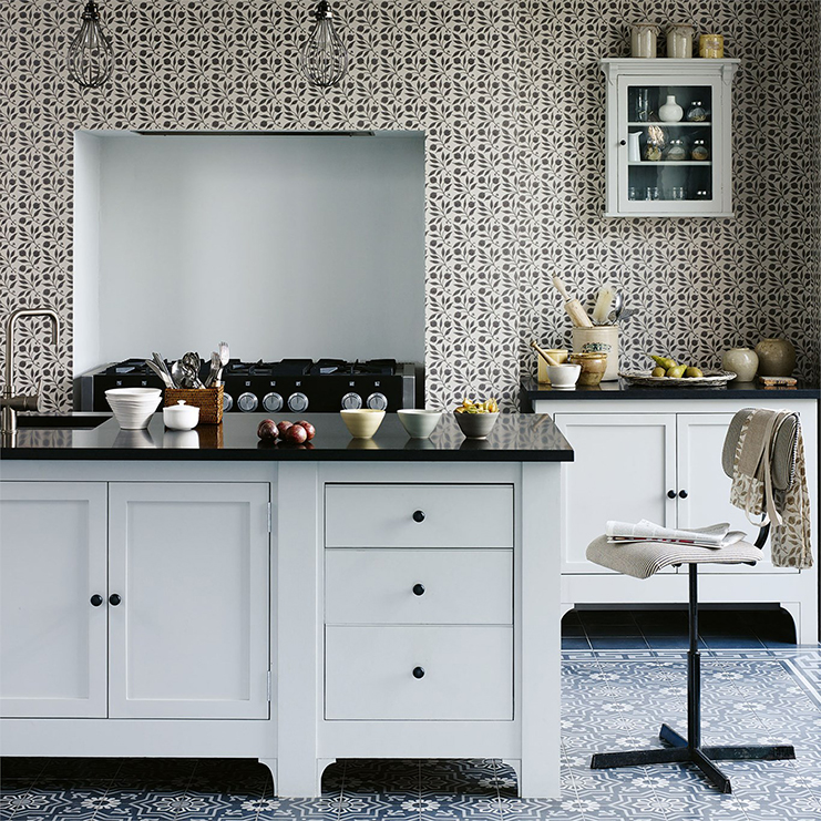 Фото Обои с рисунком - Мелкий принт - стиль Английская классика - Серые - Купить в Интернет-магазине