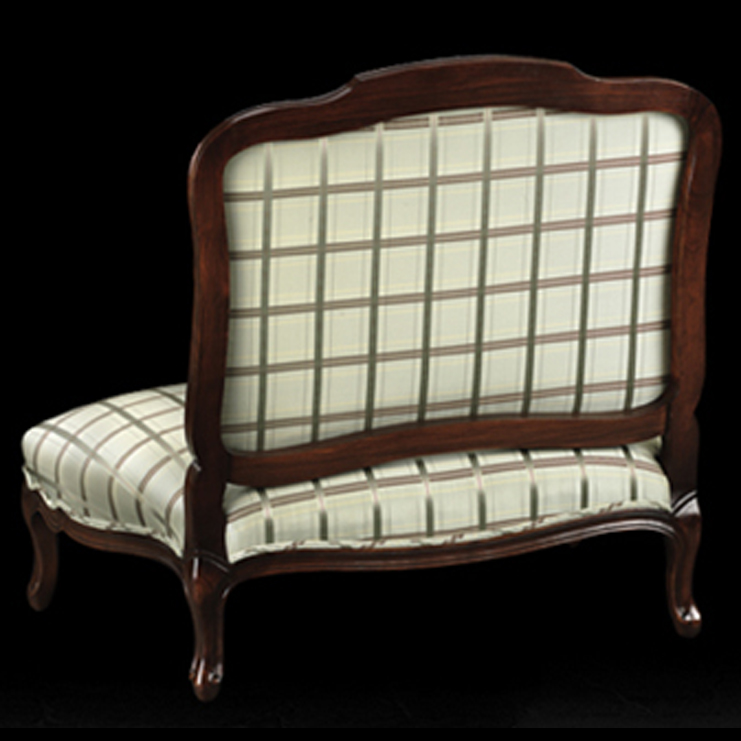 Фото Кресло на деревянной раме - стиль Английская классика - Для спальни - Купить в Интернет-магазине
