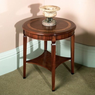 Фото Стол под лампу - стиль Английская классика - Для гостиной - Купить в Интернет-магазине
