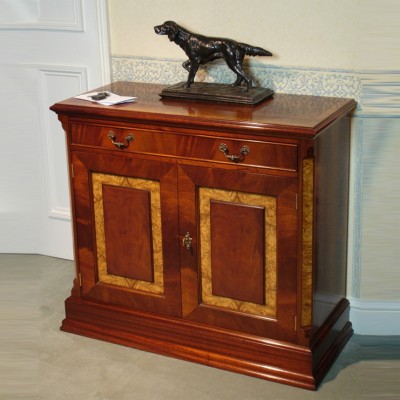 Фото Комод/буфет узкий - стиль Английская классика - Для прихожей - Купить в Интернет-магазине