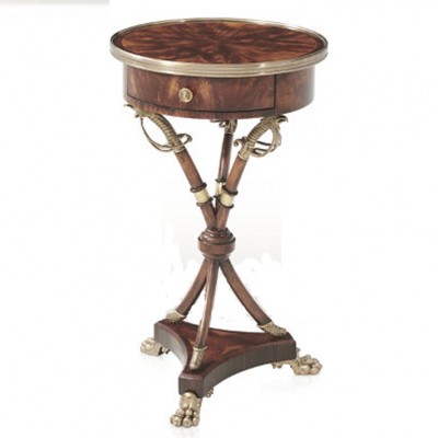 Фото Стол под лампу - стиль Английская классика - Для гостиной - Купить в Интернет-магазине