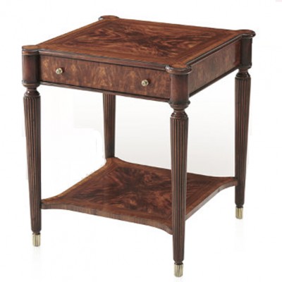 Фото Стол под лампу - стиль Английская классика - Для гостиной - Купить в Интернет-магазине