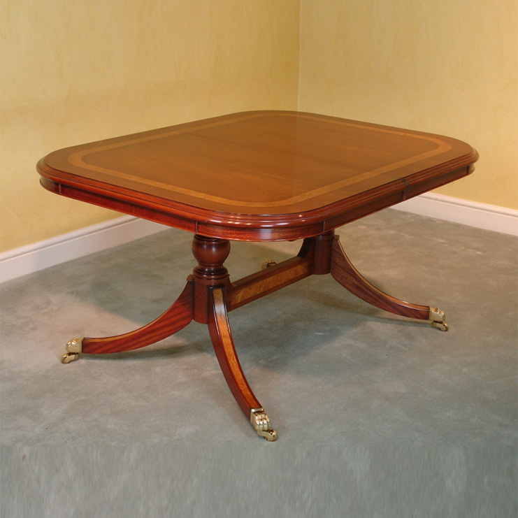 Фото Стол обеденный - стиль Английская классика - Для столовой - большие обеденные столы производства США - Charles Barr - Traditional Collection - Купить в Интернет-магазине Фото Стол обеденный - стиль Английская классика - Для столовой - большие обеденные столы производства США - Charles Barr - Traditional Collection - Купить в Интернет-магазине