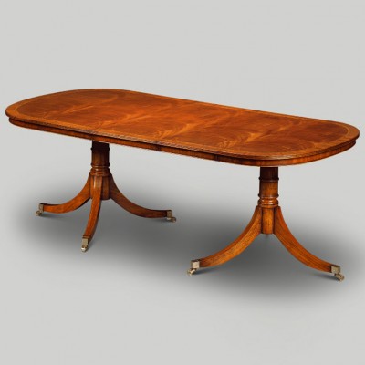 Фото Стол обеденный - стиль Английская классика - Для столовой - большие обеденные столы производства США - Iain James - James mahogany - Купить в Интернет-магазине