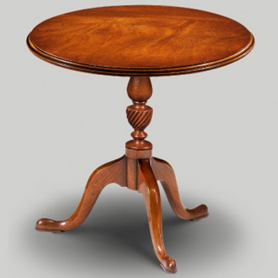 Фото Стол под лампу - стиль Английская классика - Для гостиной - Купить в Интернет-магазине