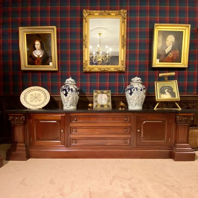 Фото Комод/буфет широкий - стиль Английская классика - Для гостиной - В наличии - Купить в Интернет-магазине