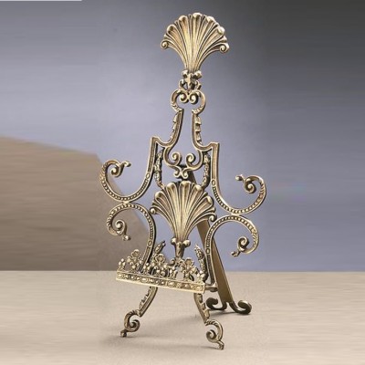 Фото Мольберт - стиль Классический - Металлический - В наличии - Купить в Интернет-магазине