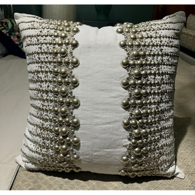 Фото Подушка декоративная - стиль Европейский - Бежевая - В наличии - Купить в Интернет-магазине