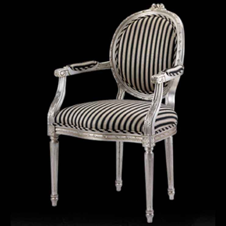 Фото Кресло на деревянной раме - стиль Английская классика - Для гостиной - Купить в Интернет-магазине Фото Кресло на деревянной раме - стиль Английская классика - Для гостиной - Купить в Интернет-магазине