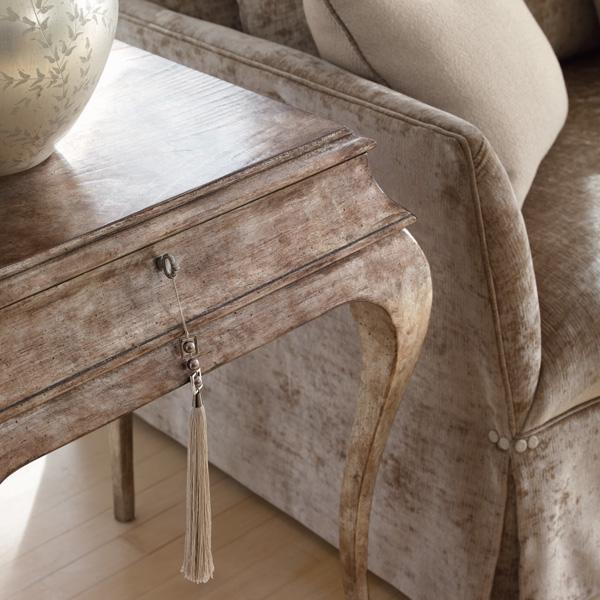 Фото Стол под лампу - стиль Transitional - Для гостиной - Купить в Интернет-магазине