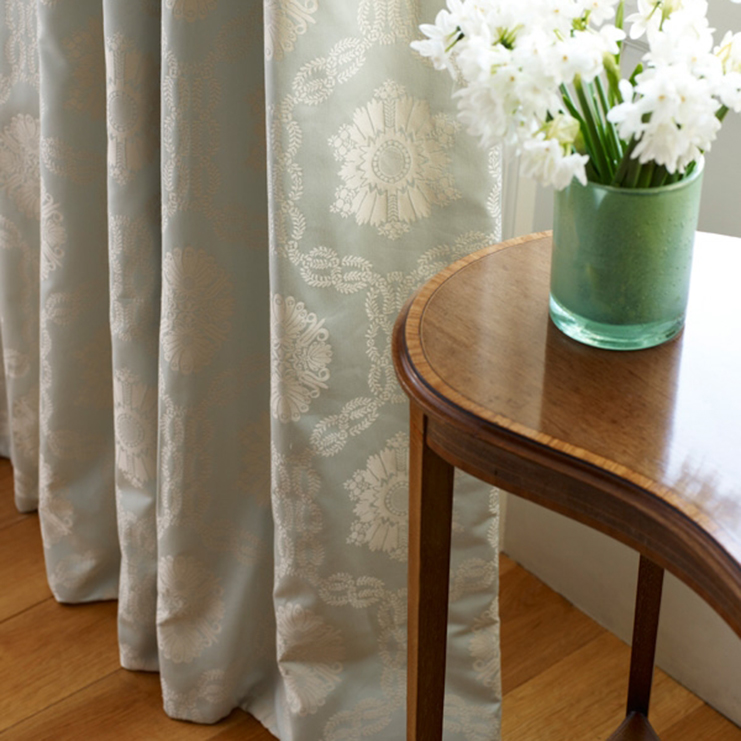 Фото Ткань портьерная с рисунком - Дамаск - стиль Английский - Голуба - Купить в Интернет-магазине Фото Ткань портьерная с рисунком - Дамаск - стиль Английский - Голуба - Купить в Интернет-магазине