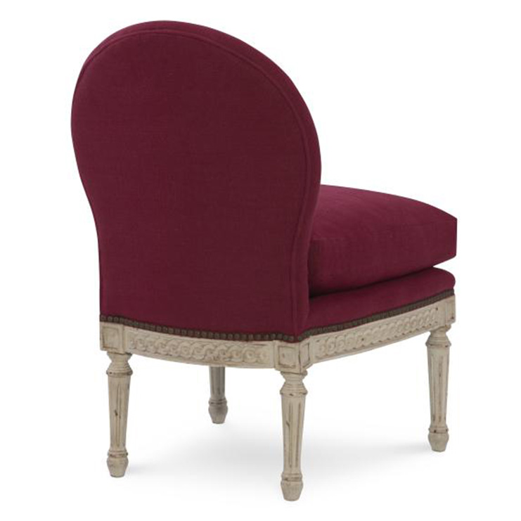 Фото Кресло на деревянной раме - стиль Charlotte Moss - Для гостиной - Купить в Интернет-магазине