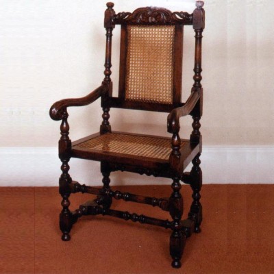 Фото Стул обеденный - стиль Тюдор и готика - Для столовой - Купить в Интернет-магазине