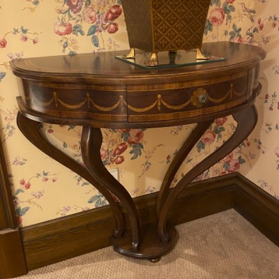 Фото Консольный стол - стиль Тоскана - Для гостиной - В наличии - Купить в Интернет-магазине