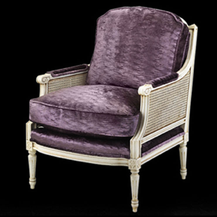 Фото Кресло на деревянной раме - стиль Английская классика - Для гостиной - Купить в Интернет-магазине Фото Кресло на деревянной раме - стиль Английская классика - Для гостиной - Купить в Интернет-магазине