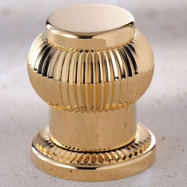 Фото Смеситель для раковины - стиль Европейский - Купить в Интернет-магазине Фото Смеситель для раковины - стиль Европейский - Купить в Интернет-магазине