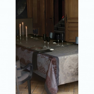 Фото Скатерть - стиль Европейский - Коричневая - Купить в Интернет-магазине