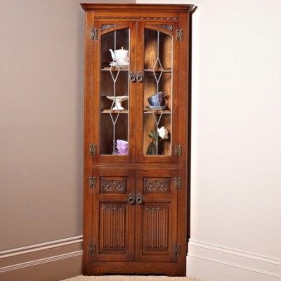 Фото Витрина узкая - стиль Тюдор и готика - Для гостиной - Купить в Интернет-магазине