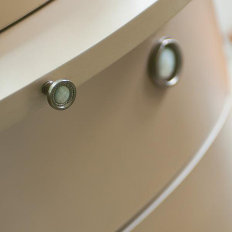 Фото Стол под лампу - стиль Transitional - Для гостиной - Купить в Интернет-магазине