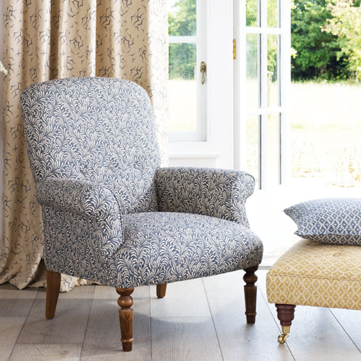 Фото Ткань портьерная с рисунком - Мелкий принт - стиль Английский - Красный - Купить в Интернет-магазине